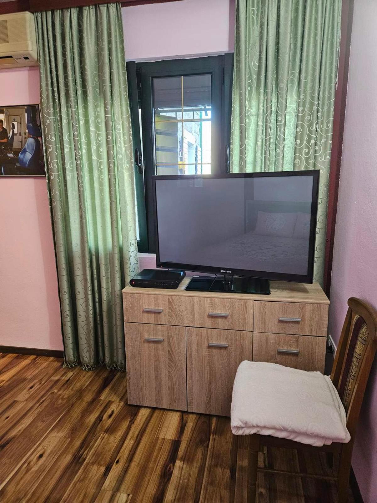 Apartment Capt Seferovic 2 Donji Morinj Εξωτερικό φωτογραφία